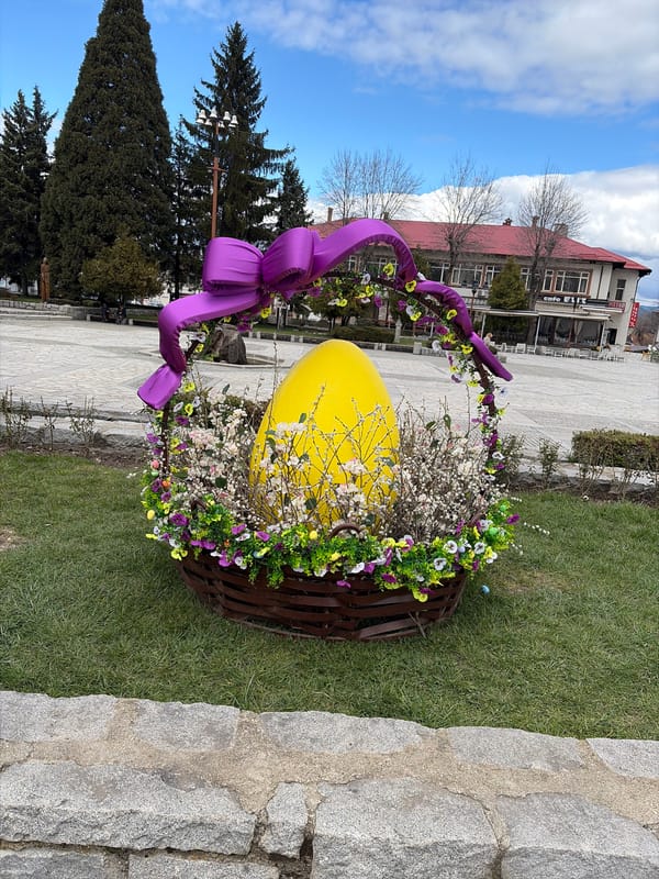 Easter basket display spotted in Bansko, Bulgaria