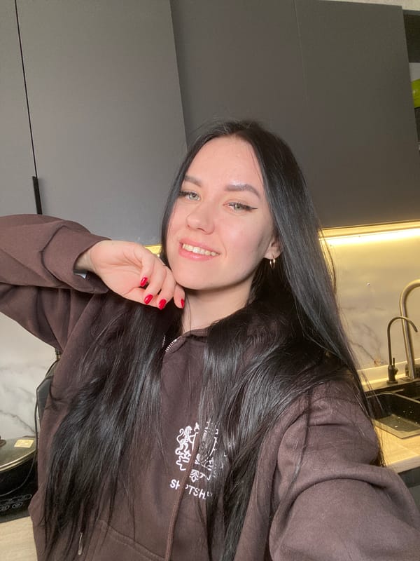 Morning selfie and fruit bowl captured in Chaikovsky, Russia