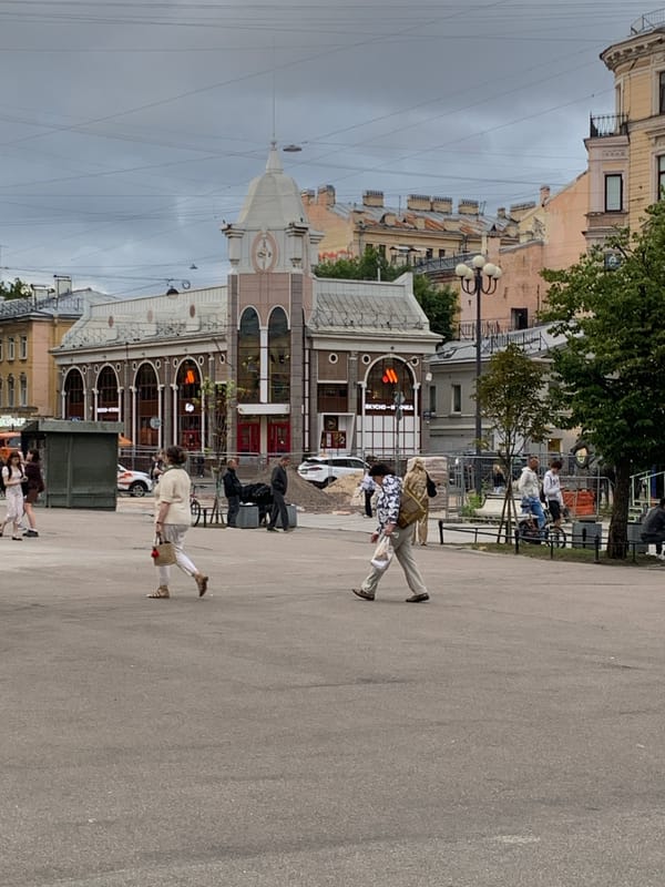 Afternoon snapshots across central Saint Petersburg