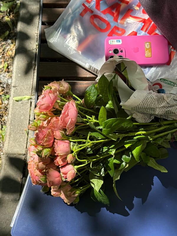 Ceremony day at a Saint Petersburg institution, murals and roses