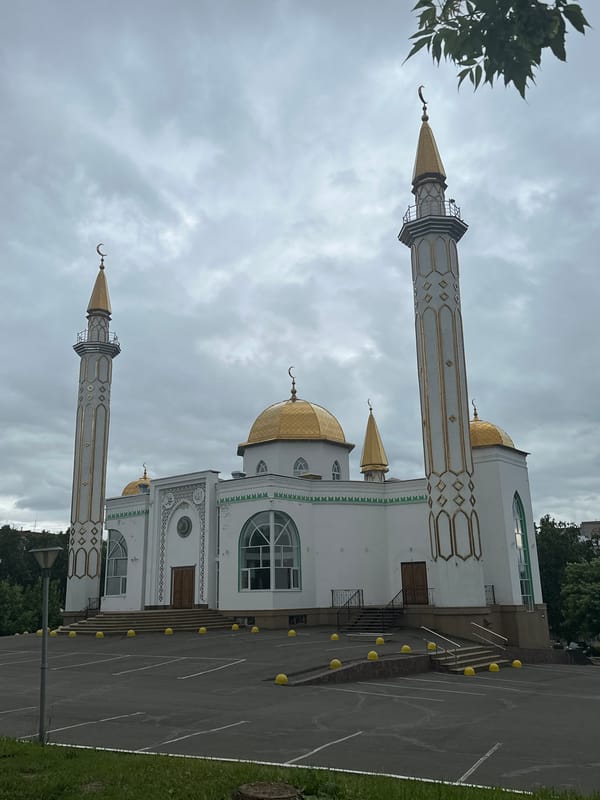Morning tour of Izhevsk landmarks and attractions documented