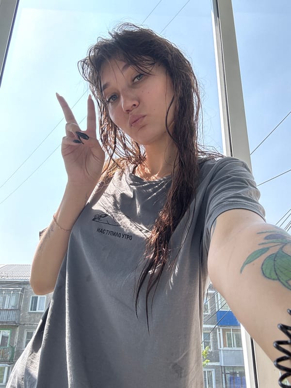 Post-shower selfie series from a Novokuznetsk apartment