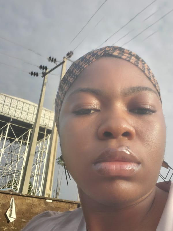 Woman photographed outdoors in Barden Yana, Nigeria