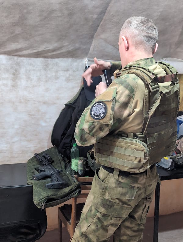 Armed man in military gear observed in Izhevsk
