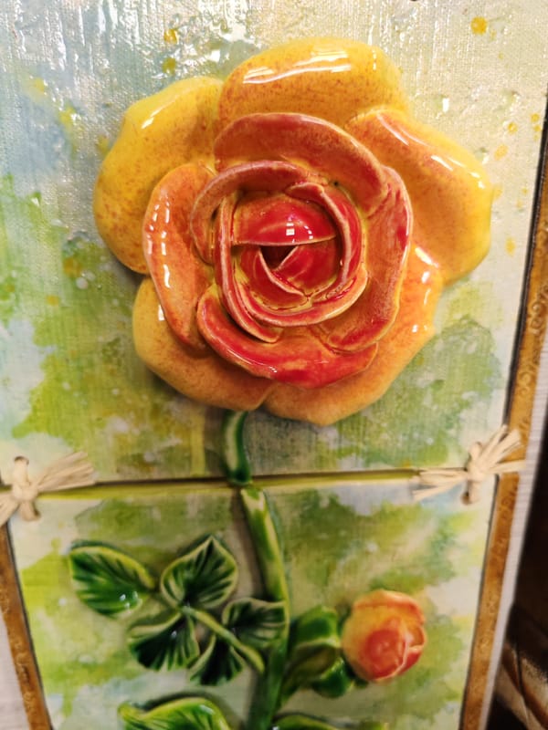 Ceramic rose artwork spotted in Vidin, Bulgaria