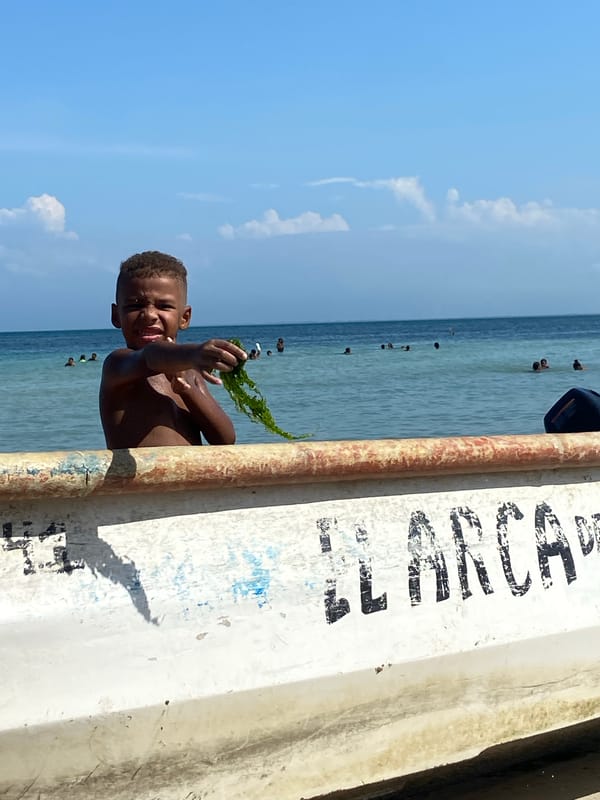 Beach day documented in Los Totumos, Venezuela