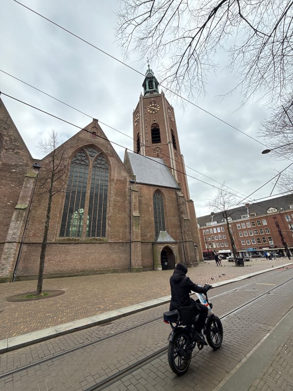 Historic Hague church district documented in afternoon photo series