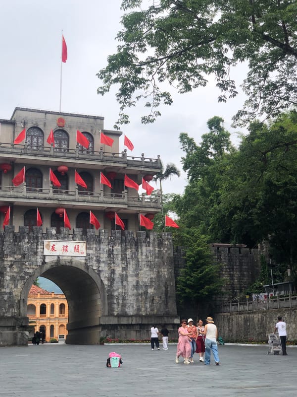 Traditional Chinese pavilion and architecture documented in Quli