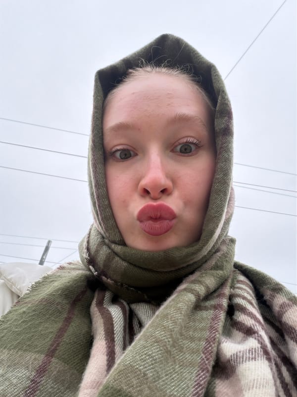 Morning coffee and selfies documented in Penza apartment