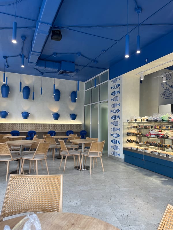 Child dines at nautical-themed café in Voronezh