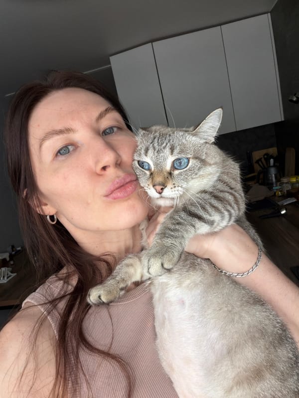 Woman documents daily routine through selfies in Perm, Russia