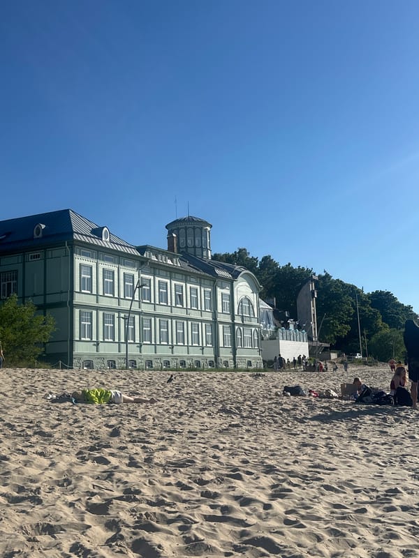 Summer leisure scenes captured across Jūrmala's beach and streets