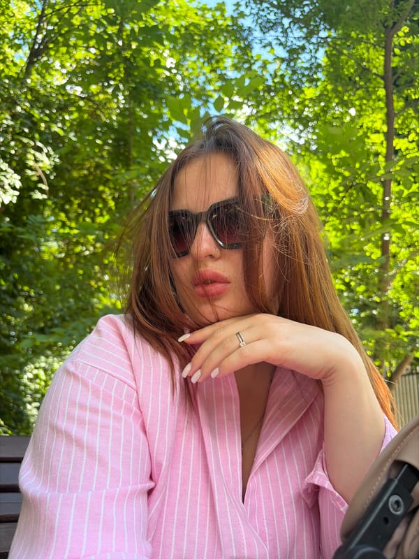 Everyday life documented across Krasnodar streets Saturday morning