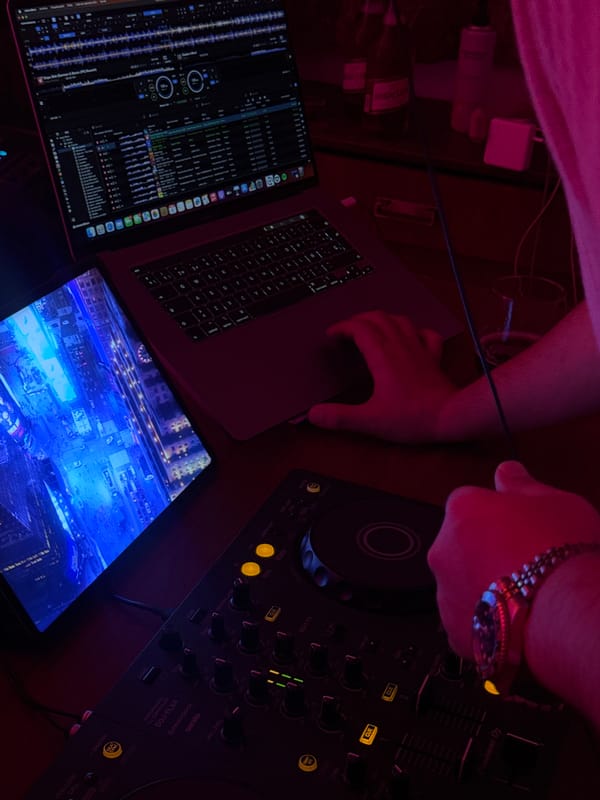 DJ equipment spotted at dimly lit Puebla venue