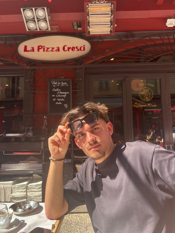 Lunch scene captured at Nice pizzeria