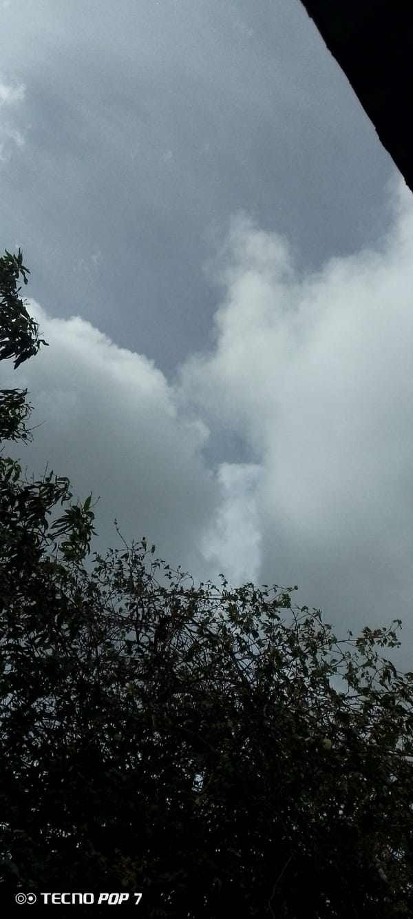 Overcast afternoon documented in Altagracia, Venezuela through changing skies