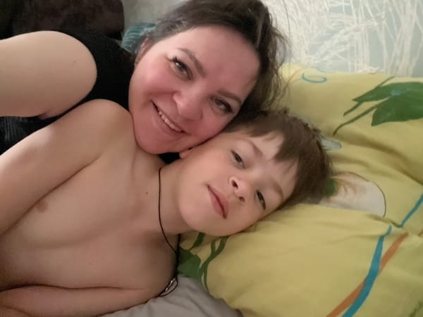 Quiet morning moments documented in Russian household