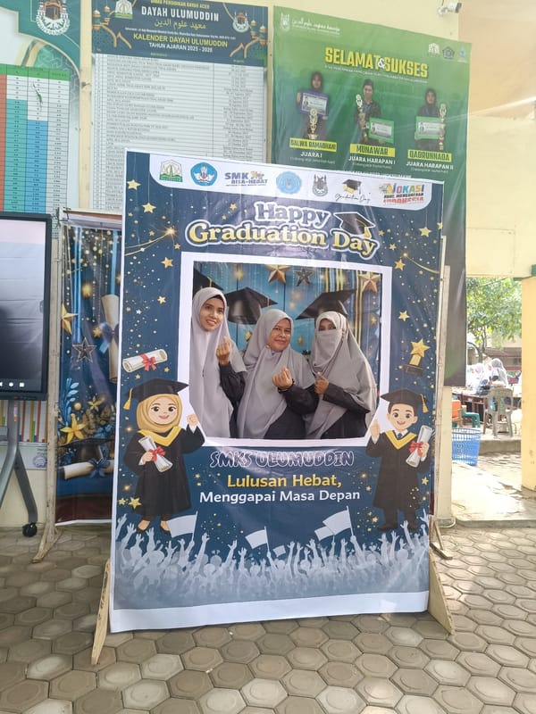 Graduation ceremony held at Indonesian vocational school in Lhokseumawe