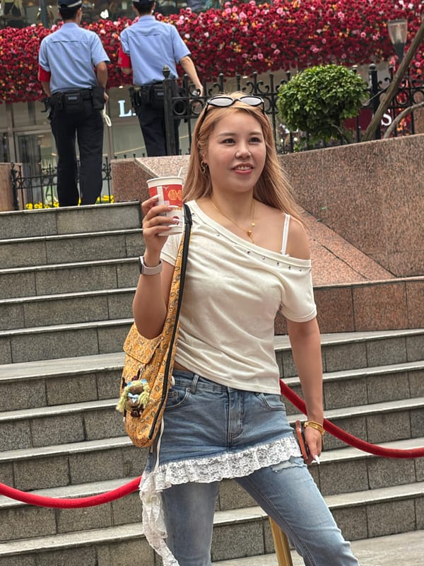 Afternoon stroll around Chongqing's Jiefangbei pedestrian zone