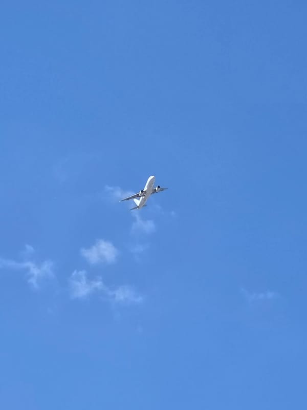 Silver jet observed flying over Varna, Bulgaria
