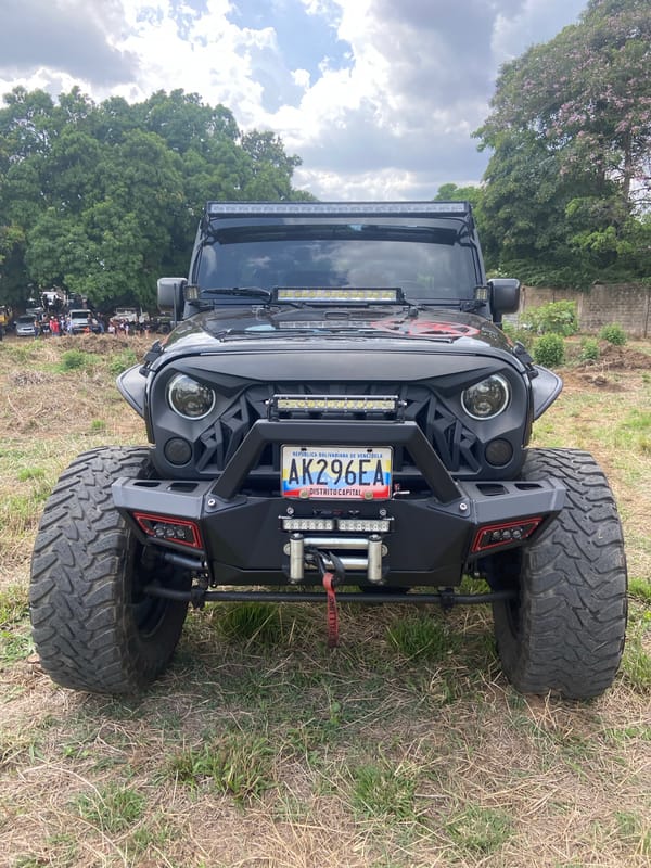 Modified Jeep Wrangler spotted in Tinaquillo field