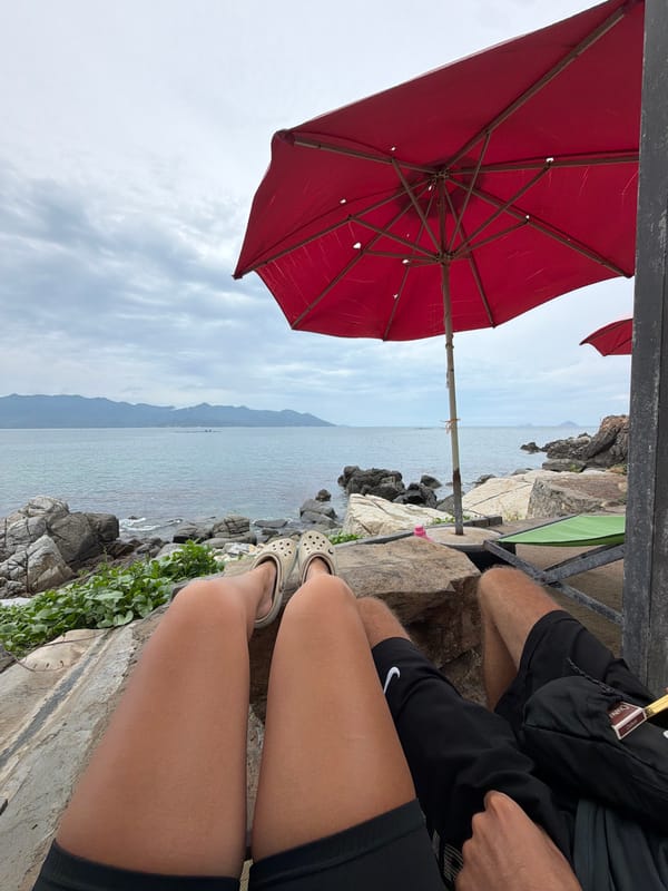 Quiet coastal moments captured in Vĩnh Lương, Vietnam