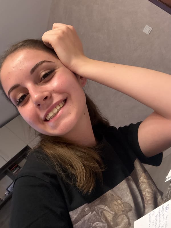 Lazy afternoon at home in Bulgarovo, selfies and downtime