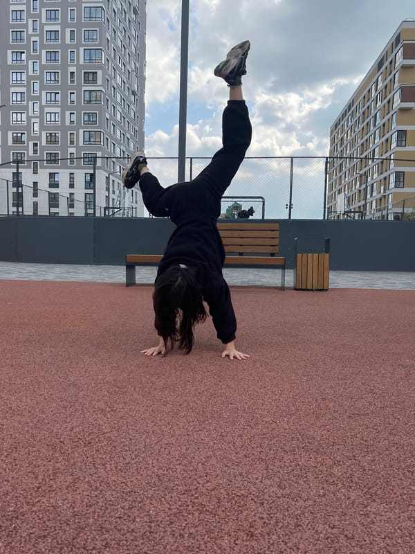 Person exercises outdoors in Yekaterinburg during afternoon session