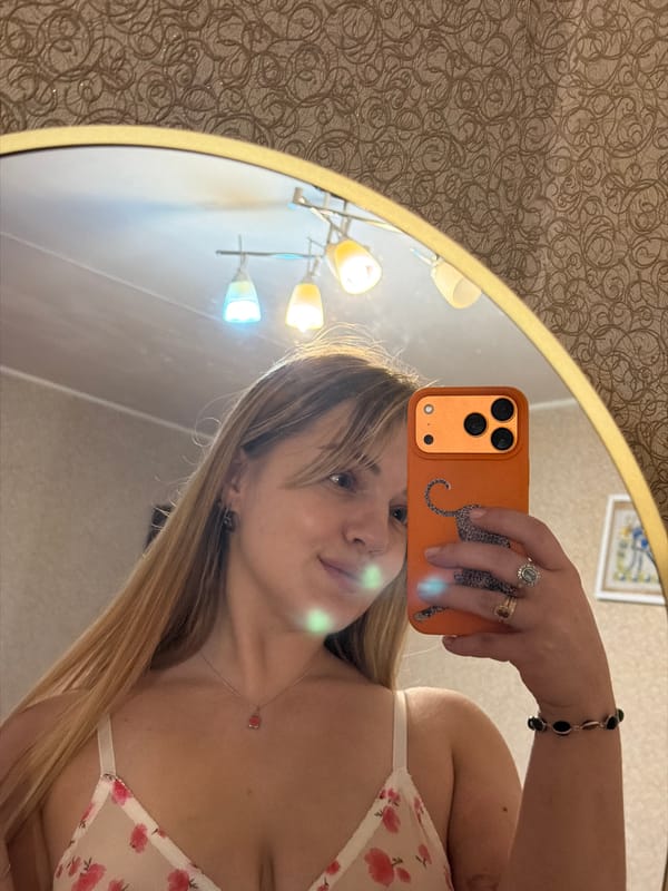 Personal moments captured in Naberezhnye Chelny evening hours