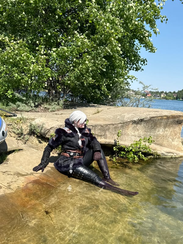 Cosplay photography session held along Moscow-area waterfront locations
