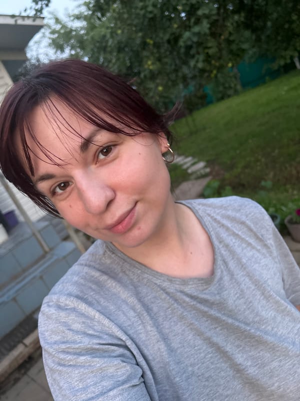 Backyard hangouts with a dog and dumplings in rural Russia