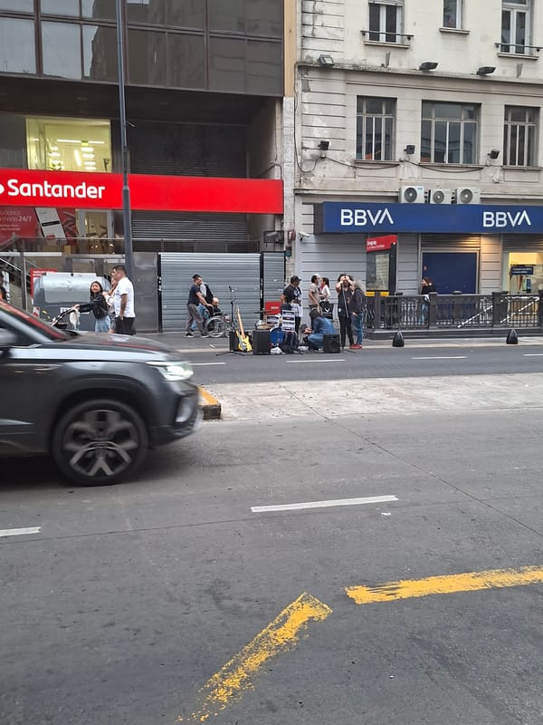 Evening street documentation captures Buenos Aires Obelisco area details