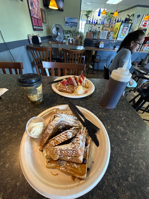 Hampton diner patron documents meal, damaged phone during afternoon visit