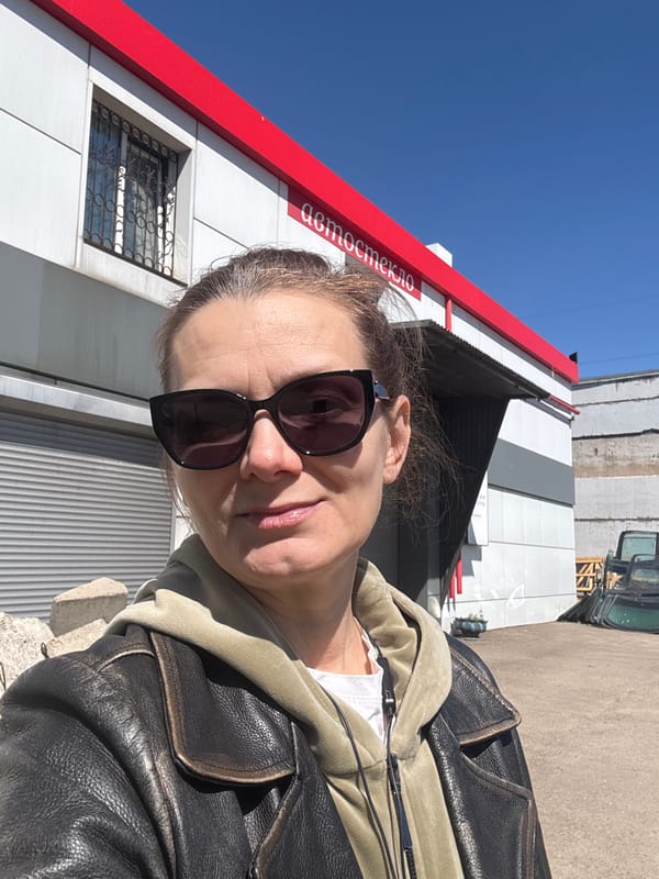 Random urban scenes captured in Naberezhnye Chelny