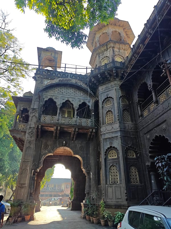 Film production and daily life at Kolhapur's New Palace