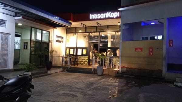 Coffee shop and gas station light up a Cotbadatunong night