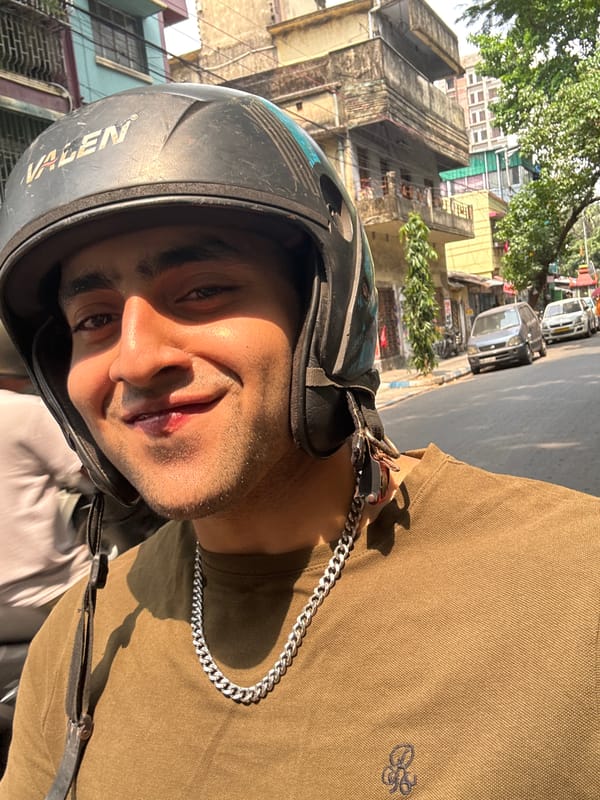 Man in 'Valen' helmet photographed early morning in Kolkata