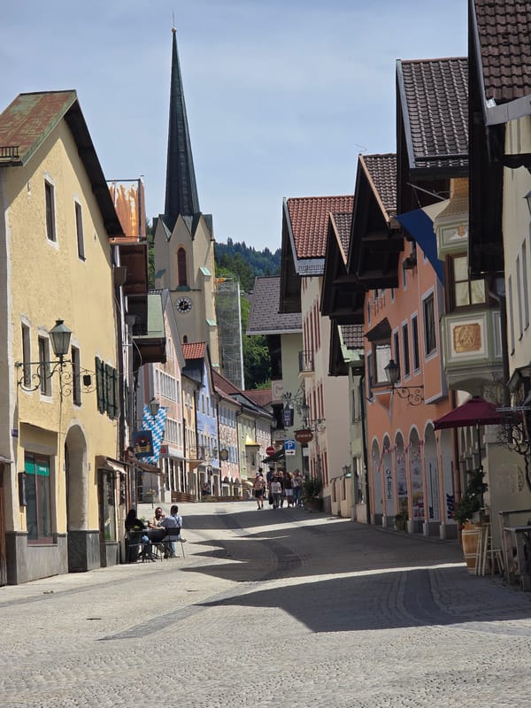 Sunny afternoon documented across Garmisch-Partenkirchen's historic Bavarian streets