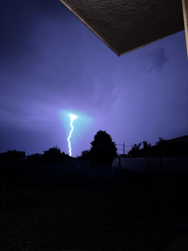Lightning storm strikes Rogosh, Bulgaria as residents continue evening routines