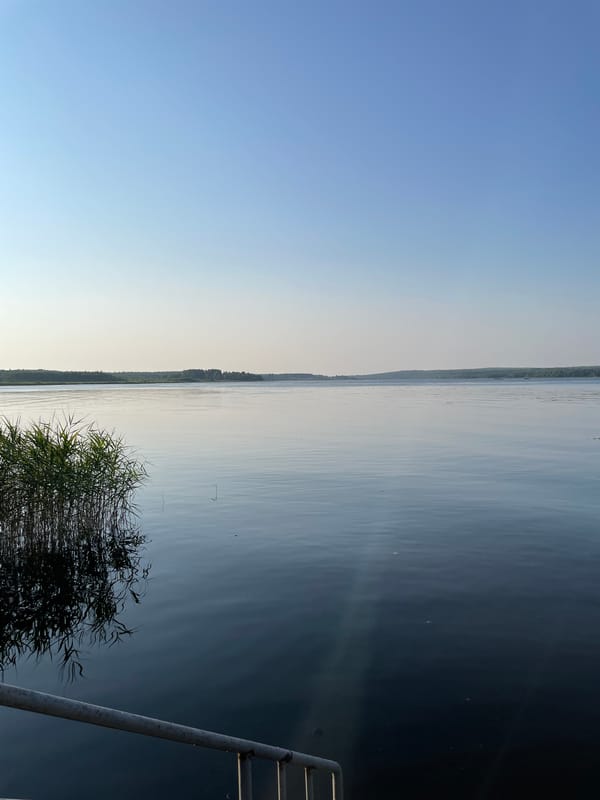 Calm afternoon at Lake Izh, Izhevsk