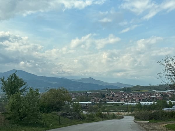 Road view toward Levunovo, Bulgaria captured by witness