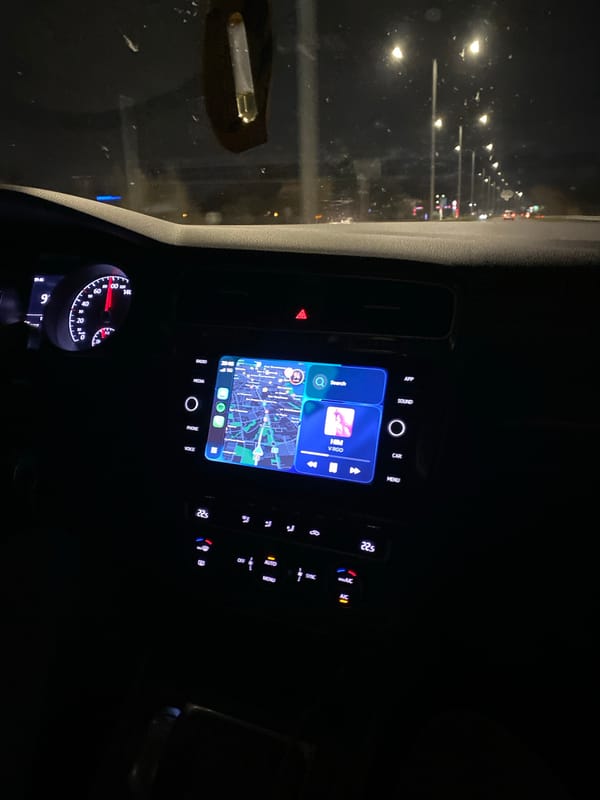 Vehicle stationary in Varna with active navigation systems