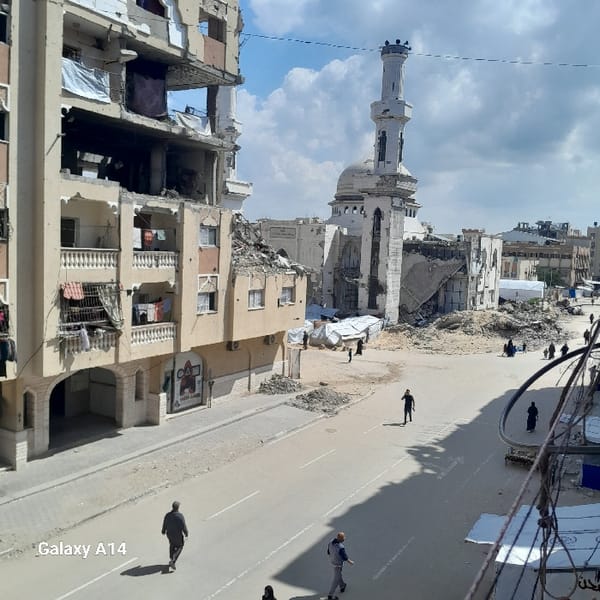 Widespread destruction and displacement camps documented in Khan Yunis