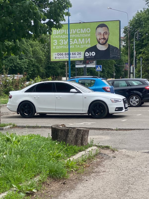 Ordinary street life documented across Poltava, Ukraine Monday morning