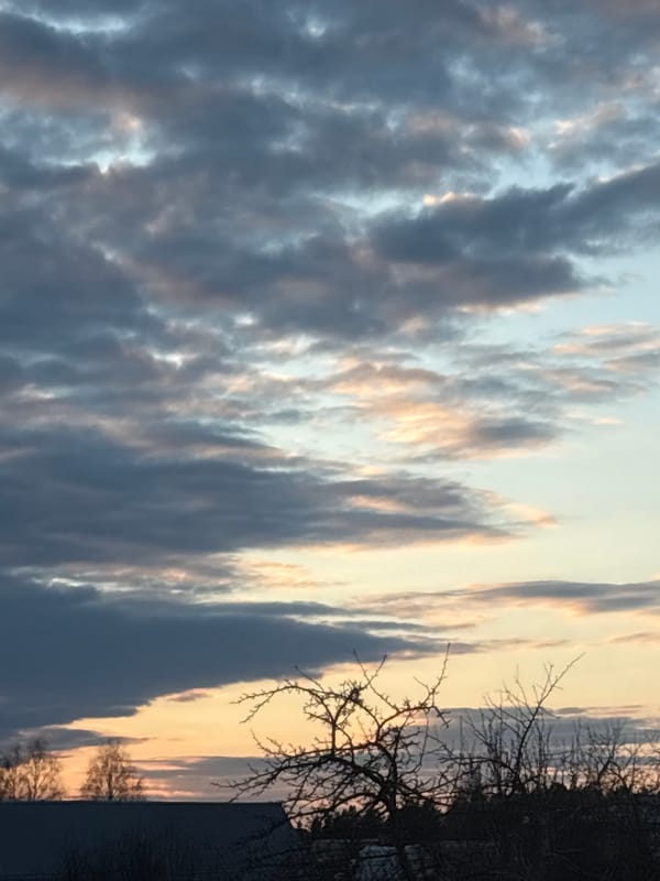 Twilight sky documented over Прикамский, Russia