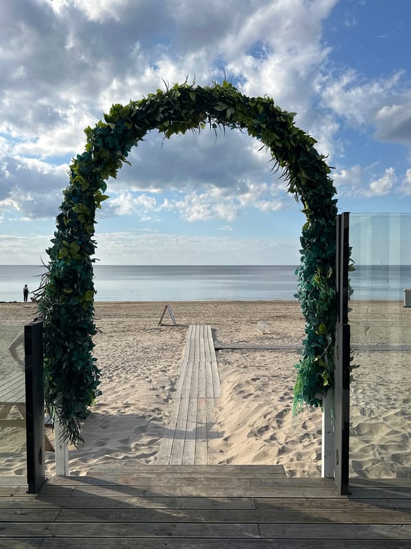 Beachfront scenes and art installations documented in Jūrmala, Latvia