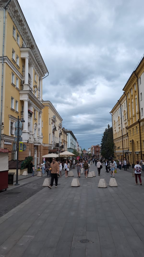 Street scenes from central Nizhny Novgorod on a grey June day