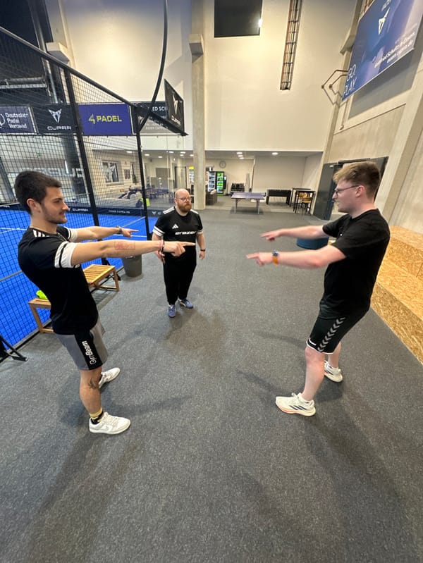 Three men spotted at multiple padel courts in Essen