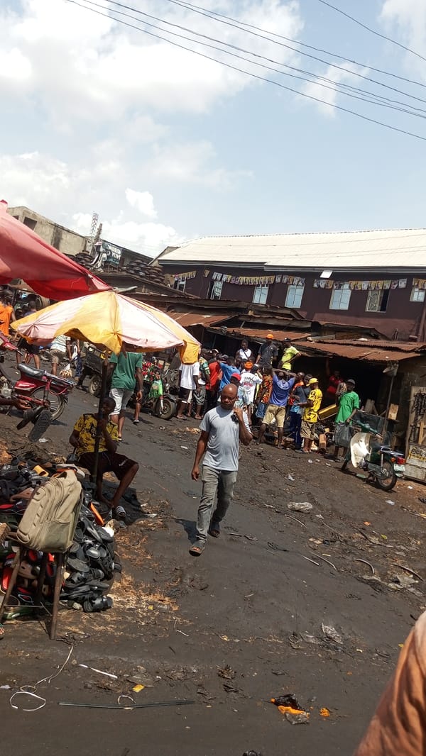 Nigerian market towns buzz with afternoon commercial activity