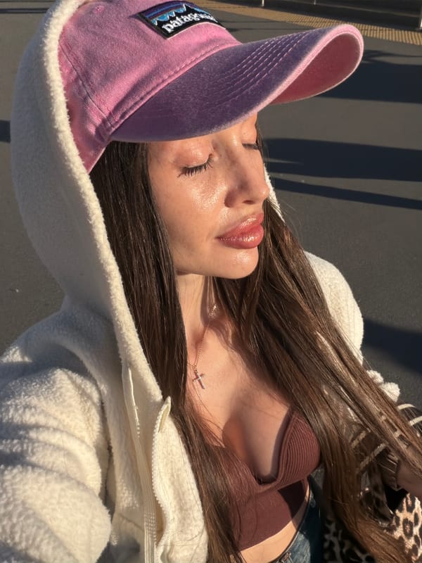 Golden hour profile shot in Saint Petersburg, casual outdoorsy style